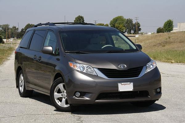 Toyota Sienna - Qem LLC